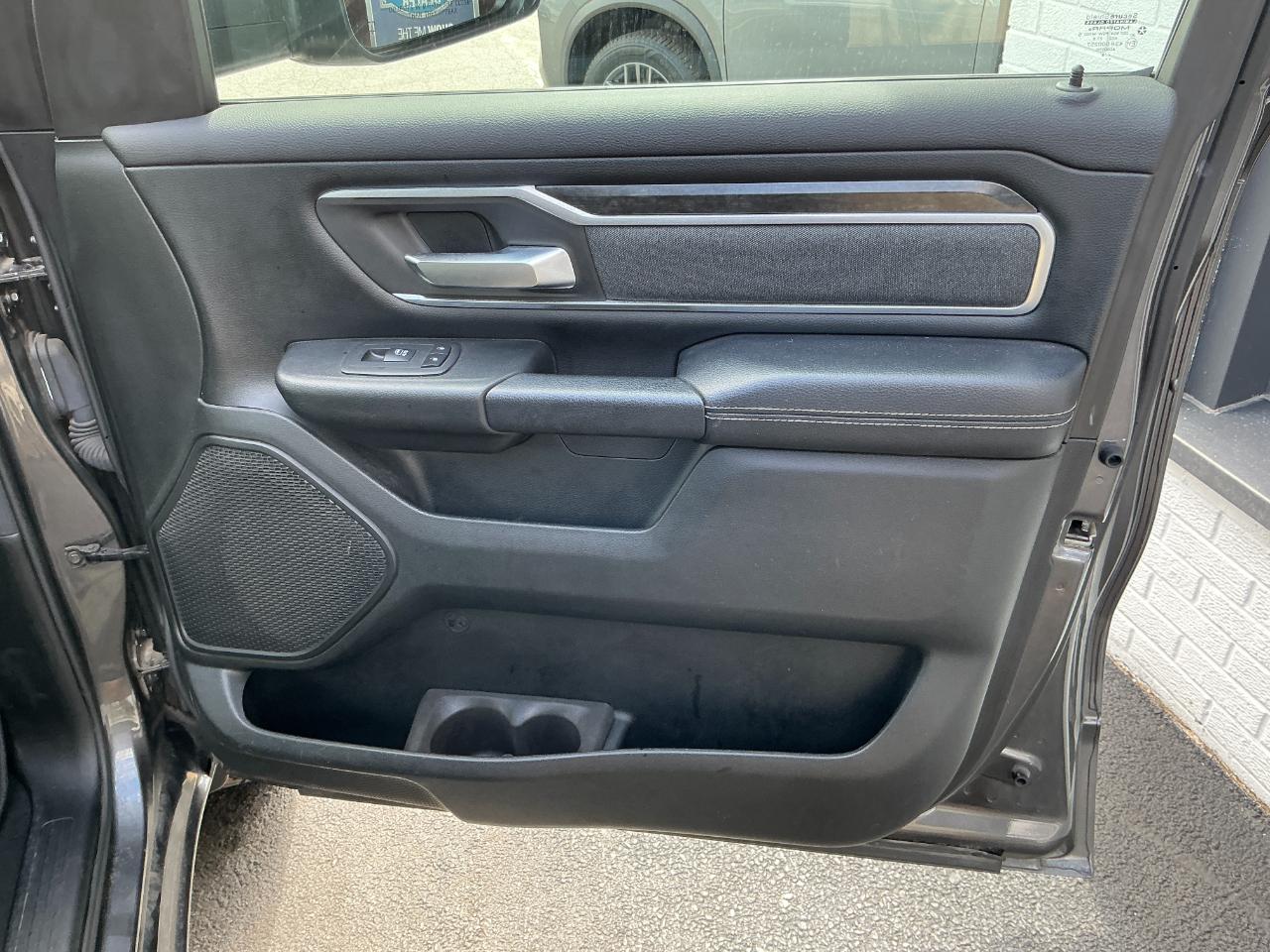 RAM 1500 Big Horn/Lone Star 4x4 Crew Cab 5'7" Box 2019