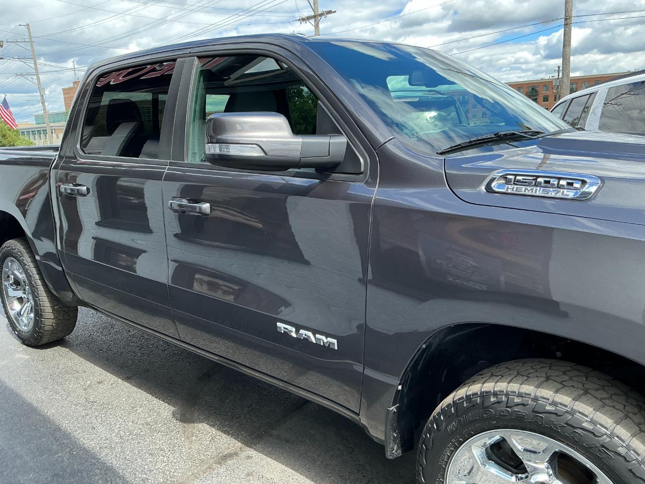 RAM 1500 Big Horn/Lone Star 4x4 Crew Cab 5'7" Box 2019