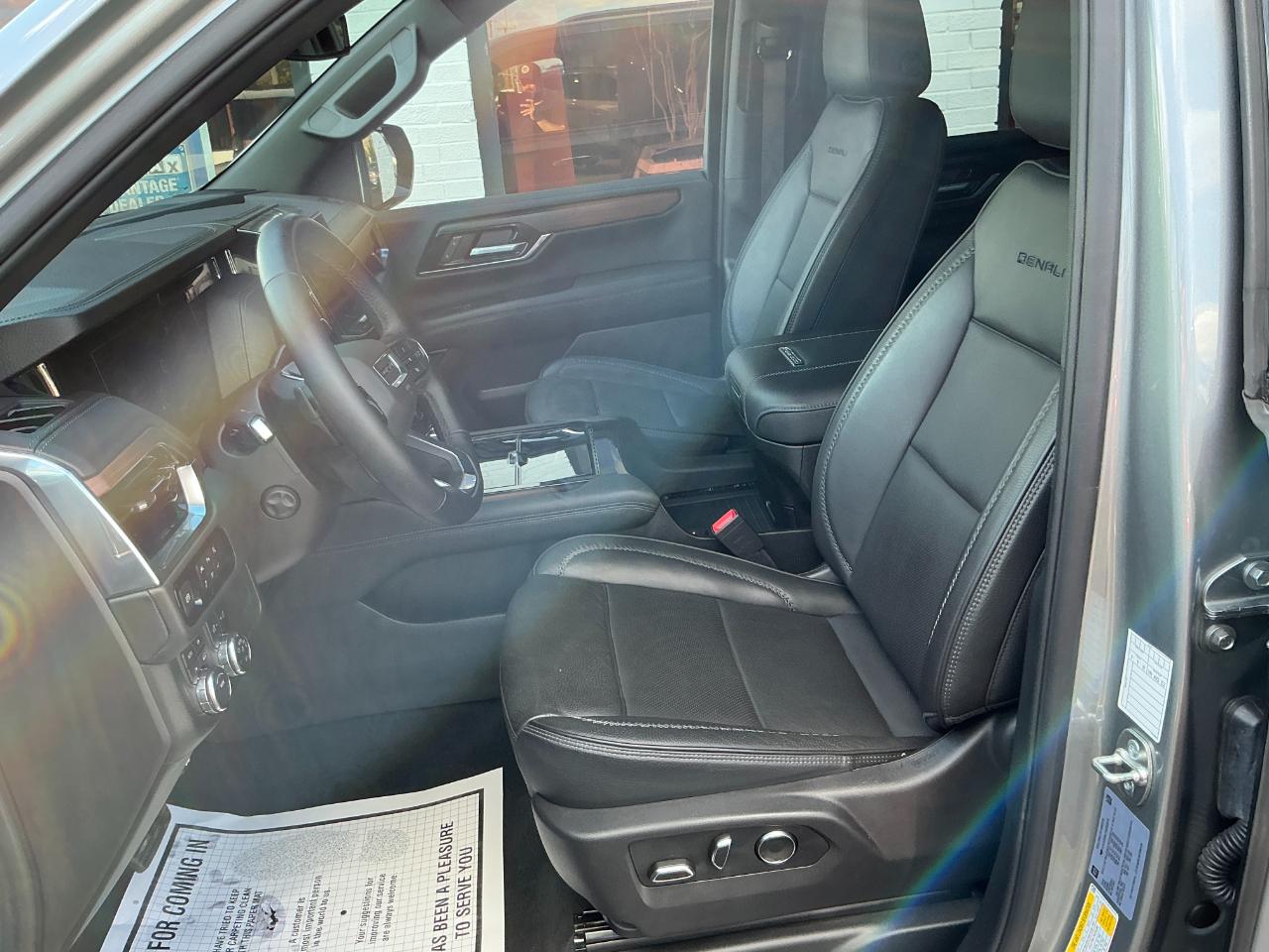 GMC Yukon 4WD 4dr Denali 2025