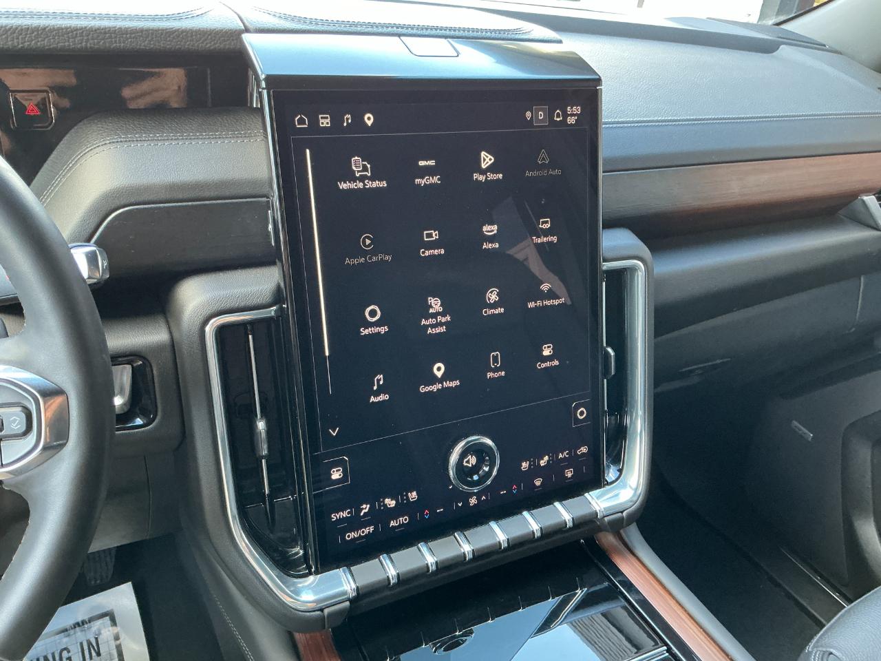 GMC Yukon 4WD 4dr Denali 2025