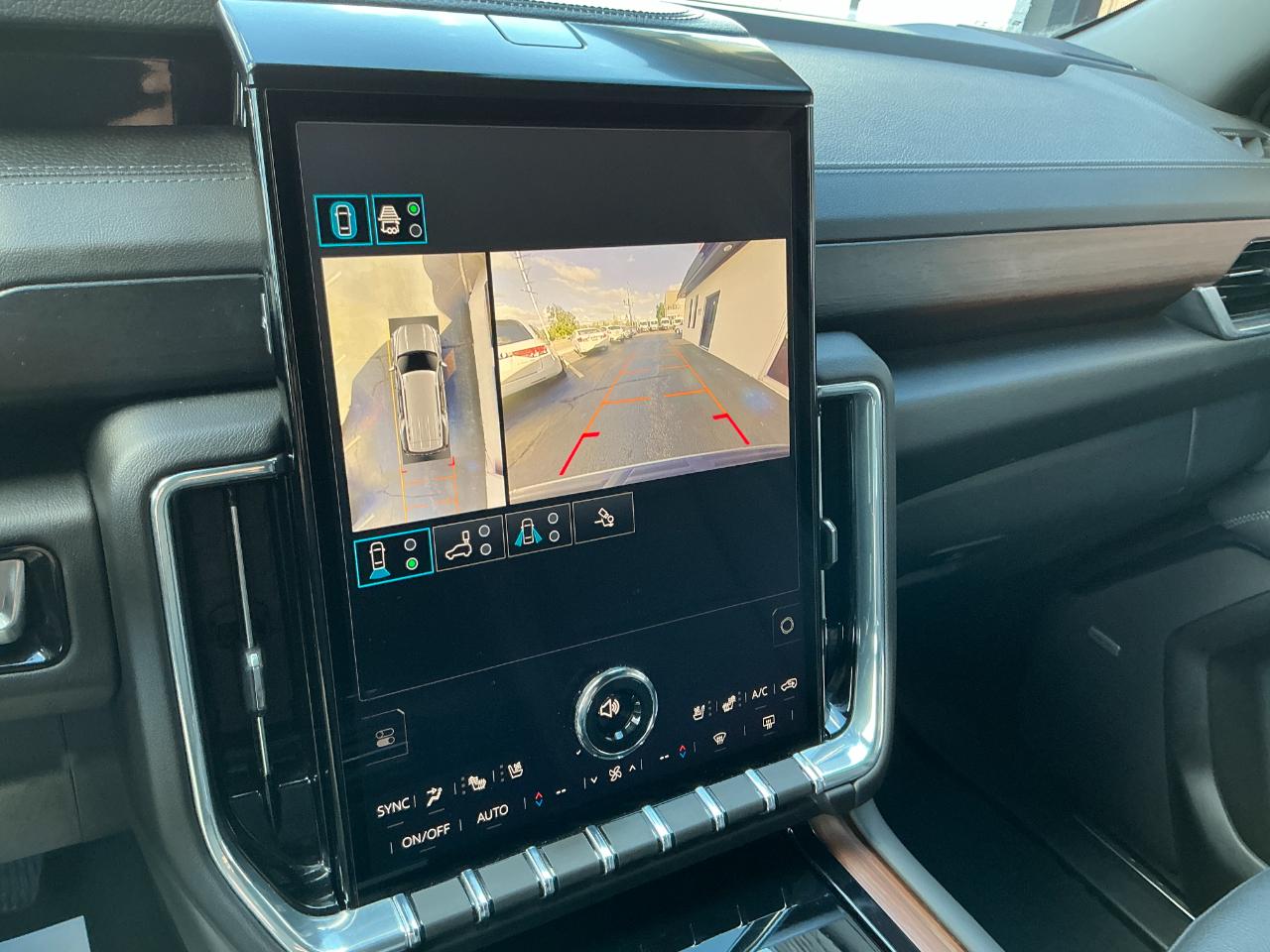 GMC Yukon 4WD 4dr Denali 2025