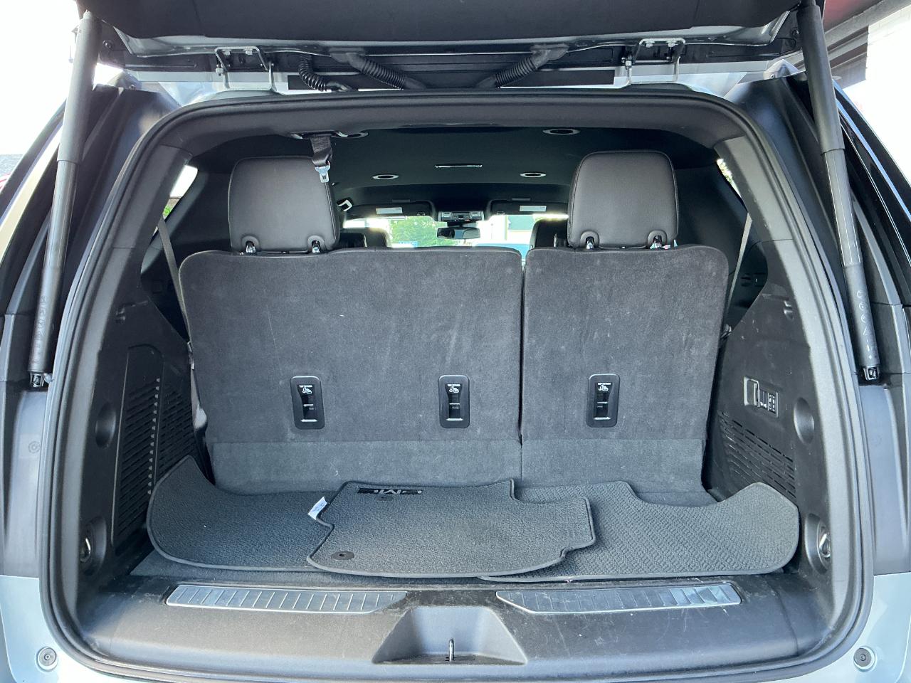 GMC Yukon 4WD 4dr Denali 2025