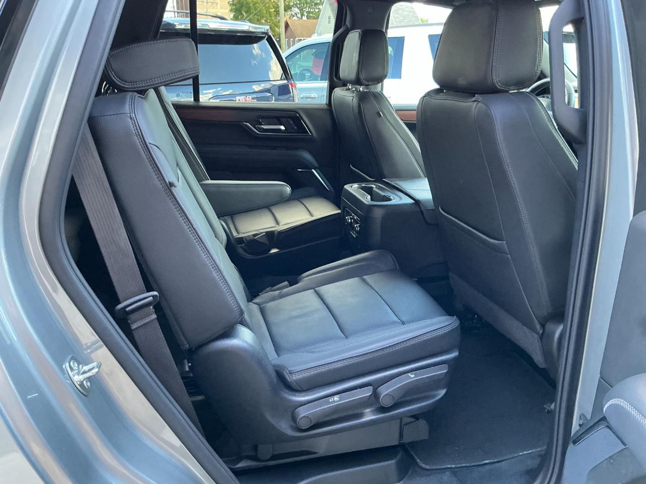 GMC Yukon 4WD 4dr Denali 2025