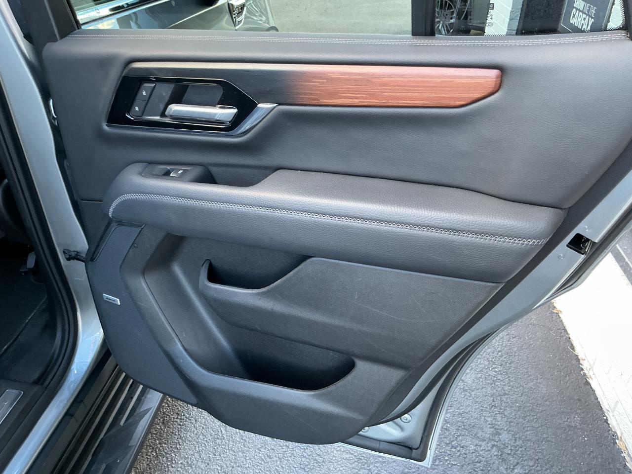GMC Yukon 4WD 4dr Denali 2025