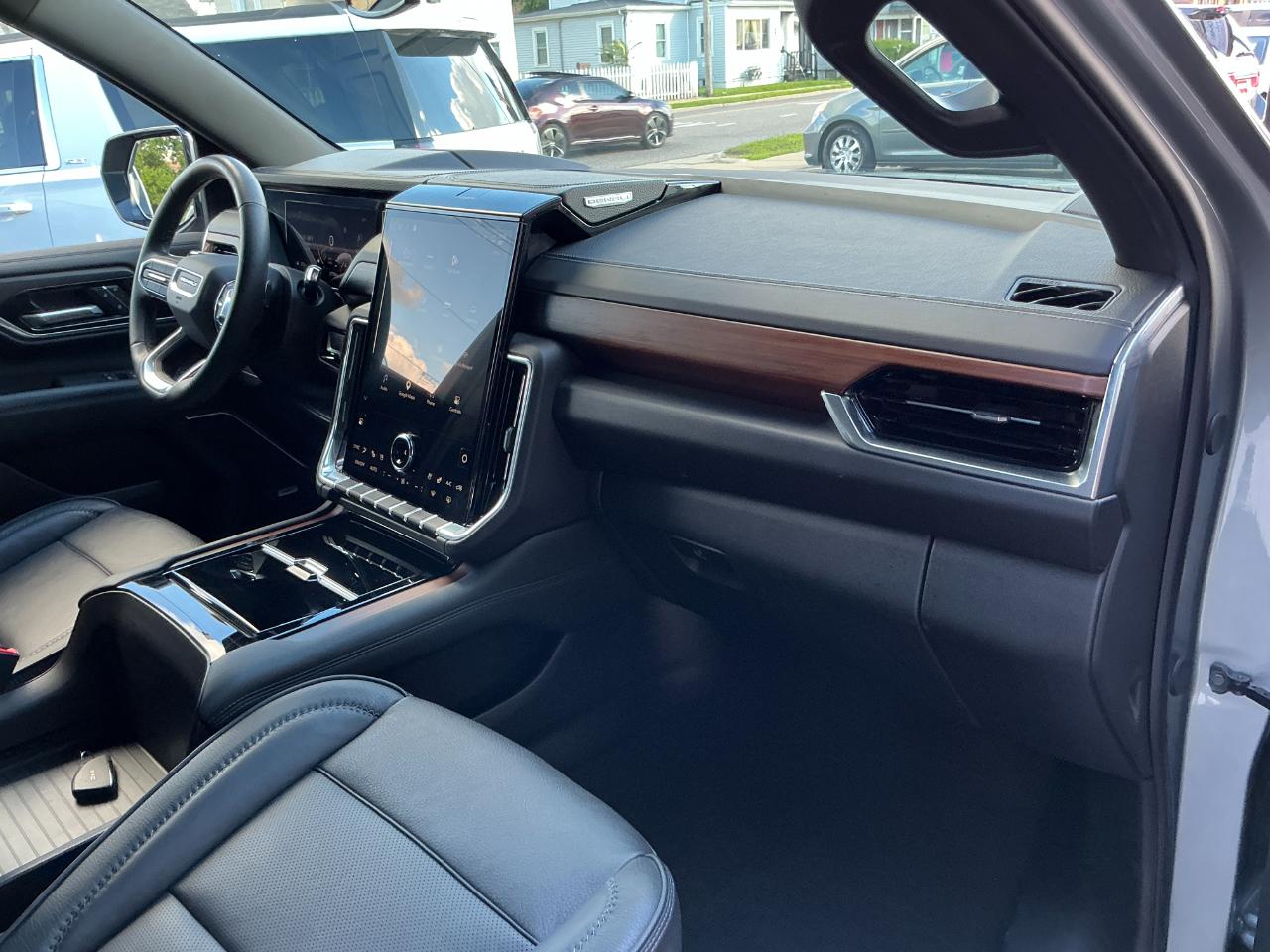 GMC Yukon 4WD 4dr Denali 2025
