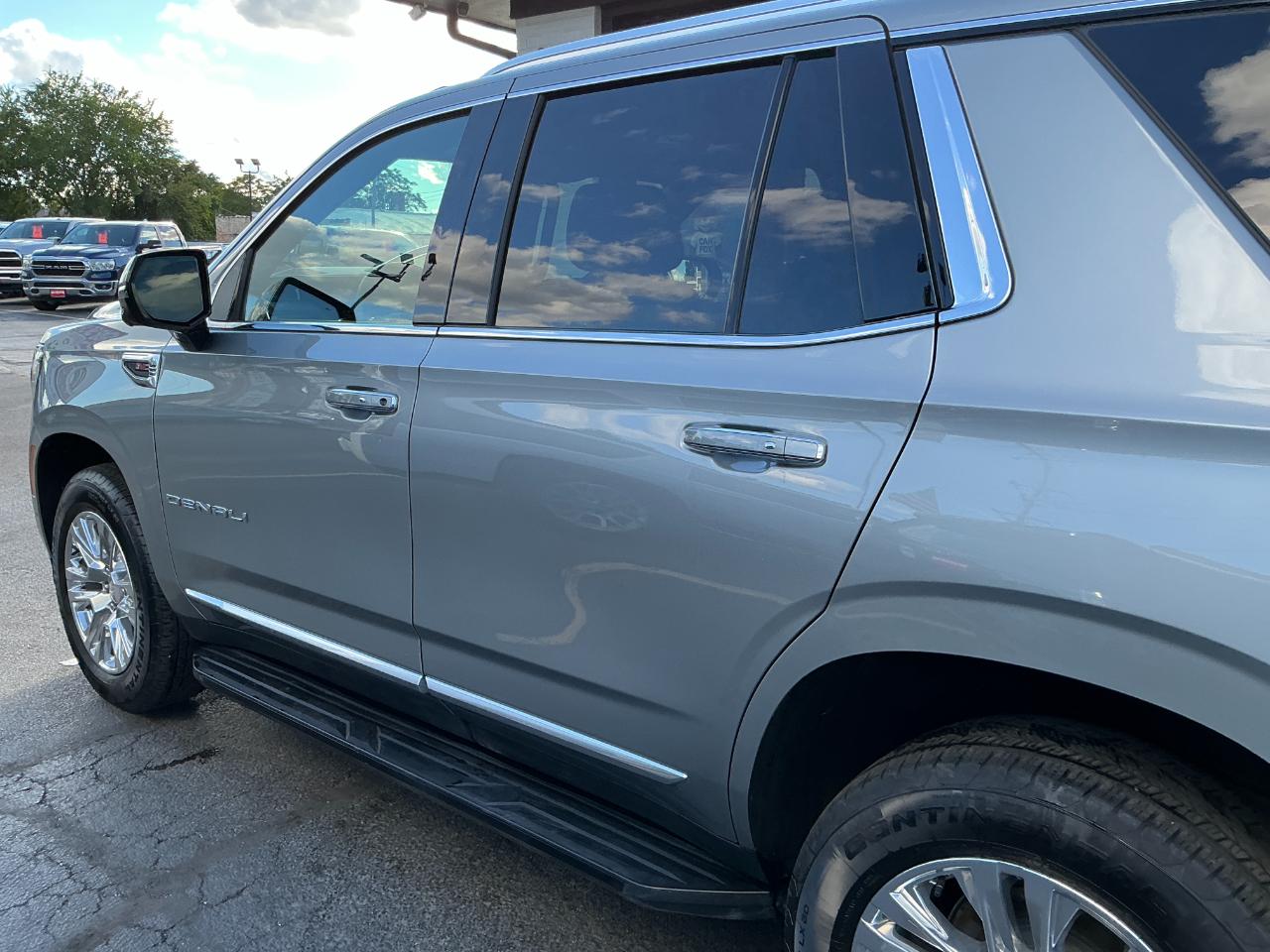 GMC Yukon 4WD 4dr Denali 2025