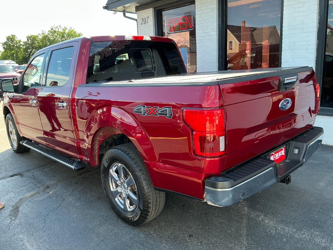 Ford F-150 4WD SuperCrew 145" XLT 2018