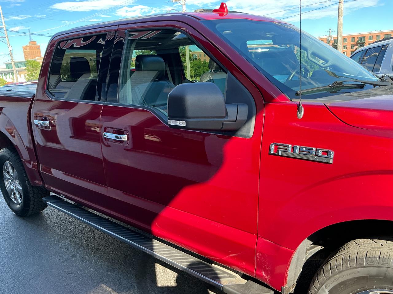 Ford F-150 4WD SuperCrew 145" XLT 2018