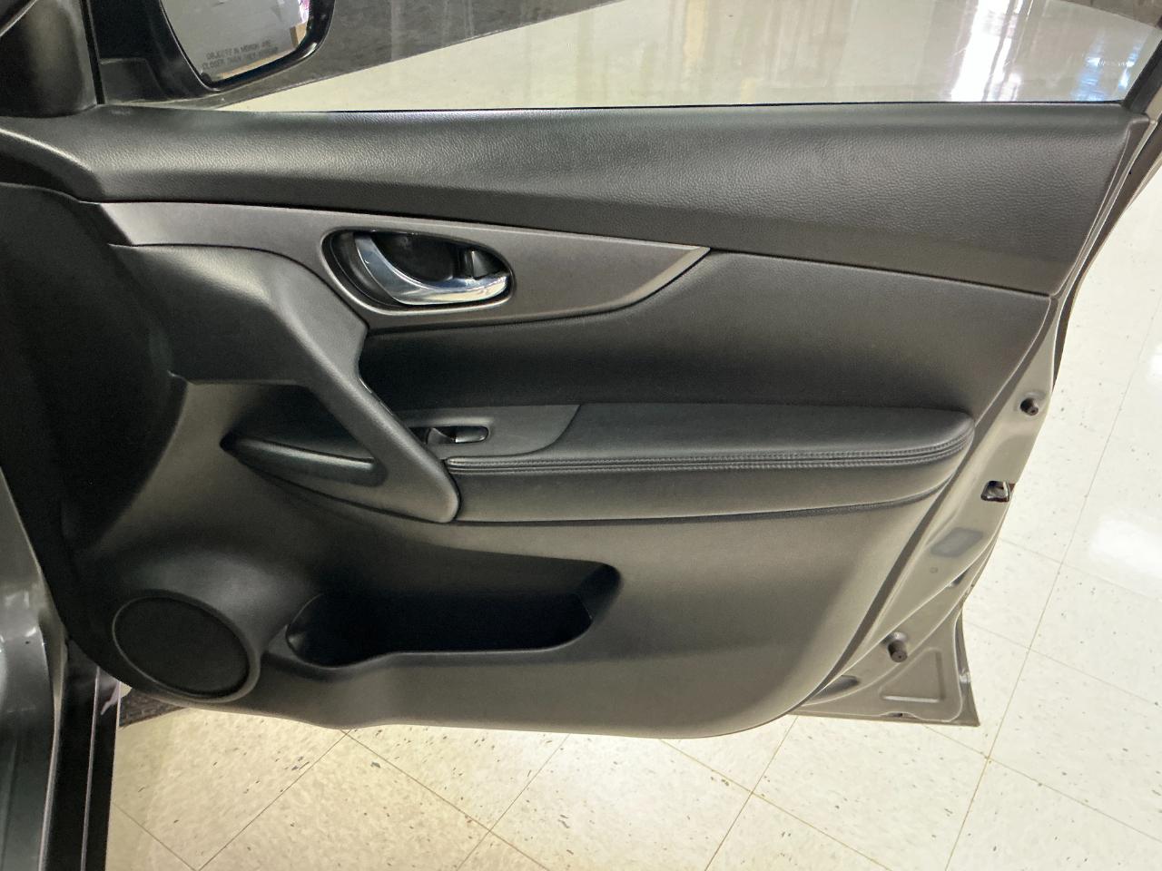 Nissan Rogue AWD 4dr S 2016
