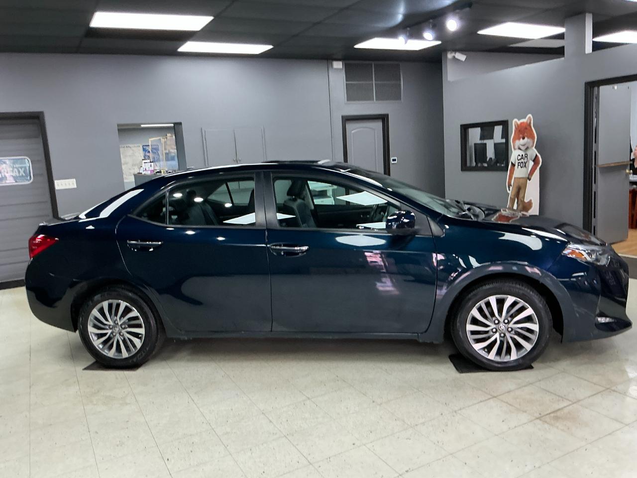 Toyota Corolla XLE CVT (Natl) 2019