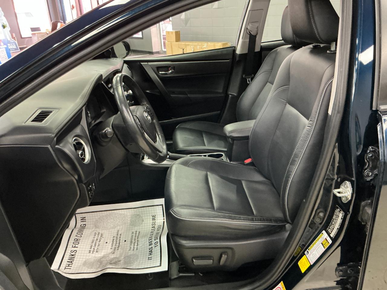 Toyota Corolla XLE CVT (Natl) 2019