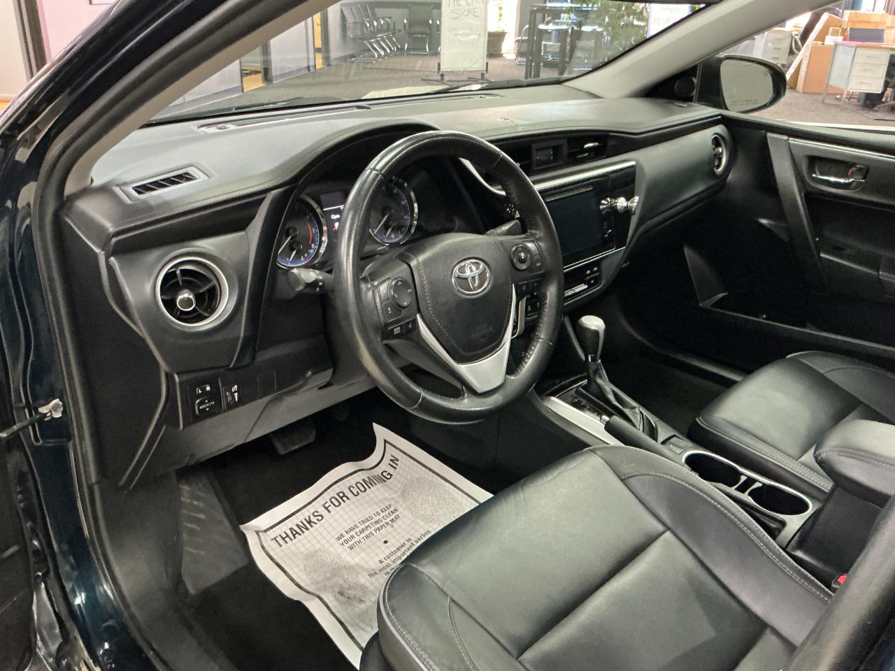 Toyota Corolla XLE CVT (Natl) 2019