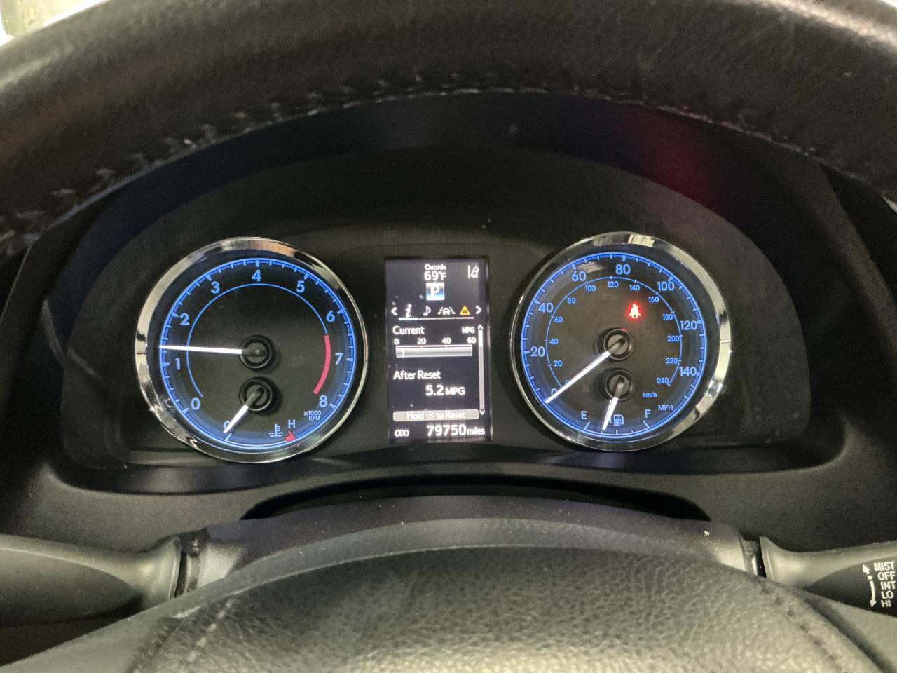 Toyota Corolla XLE CVT (Natl) 2019