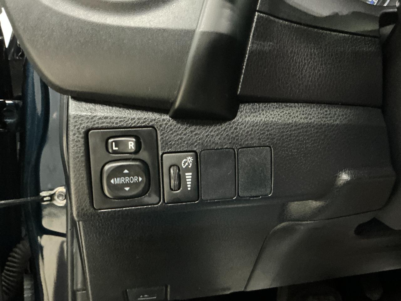 Toyota Corolla XLE CVT (Natl) 2019