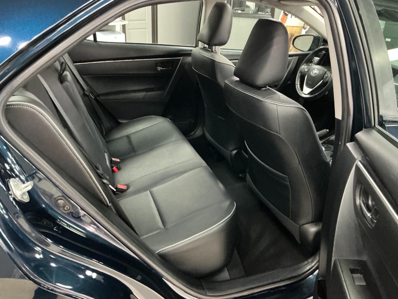 Toyota Corolla XLE CVT (Natl) 2019
