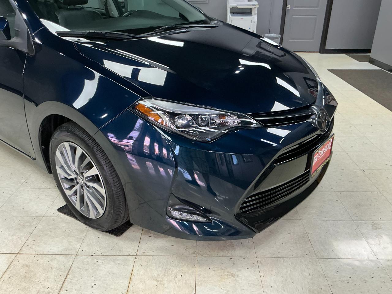 Toyota Corolla XLE CVT (Natl) 2019