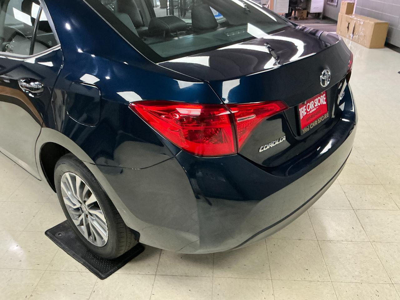 Toyota Corolla XLE CVT (Natl) 2019
