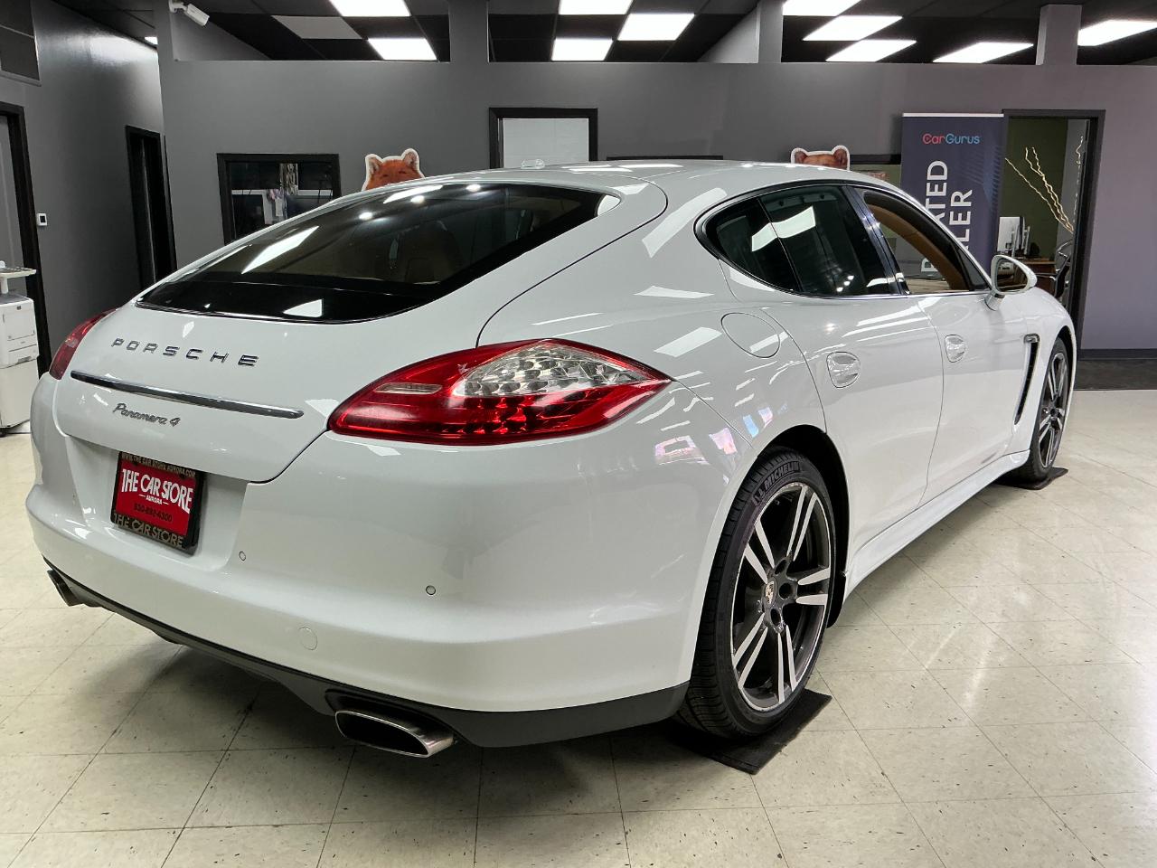 Porsche Panamera 4dr HB 2013