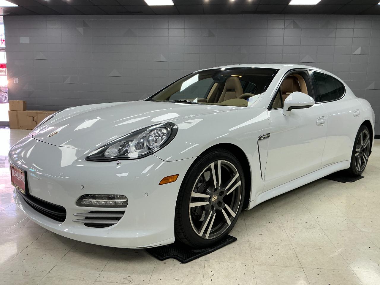 Porsche Panamera 4dr HB 2013