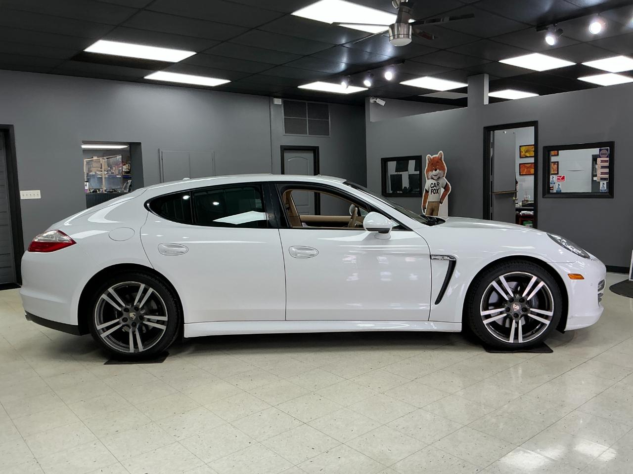 Porsche Panamera 4dr HB 2013