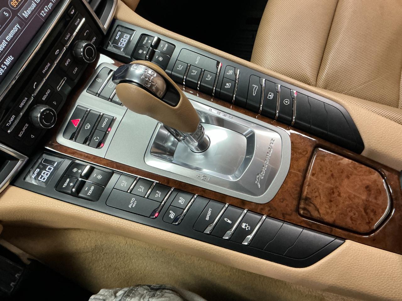 Porsche Panamera 4dr HB 2013