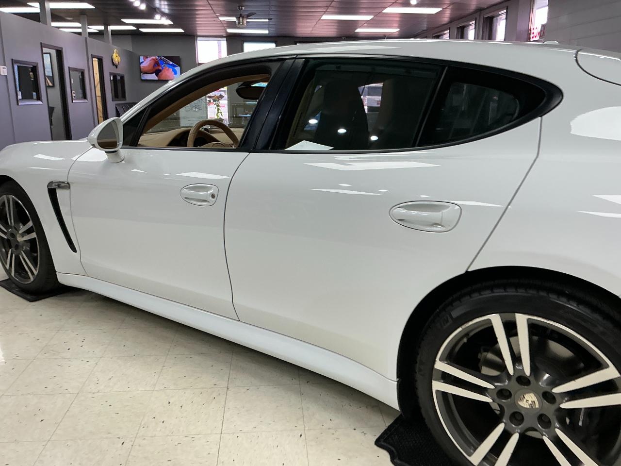 Porsche Panamera 4dr HB 2013