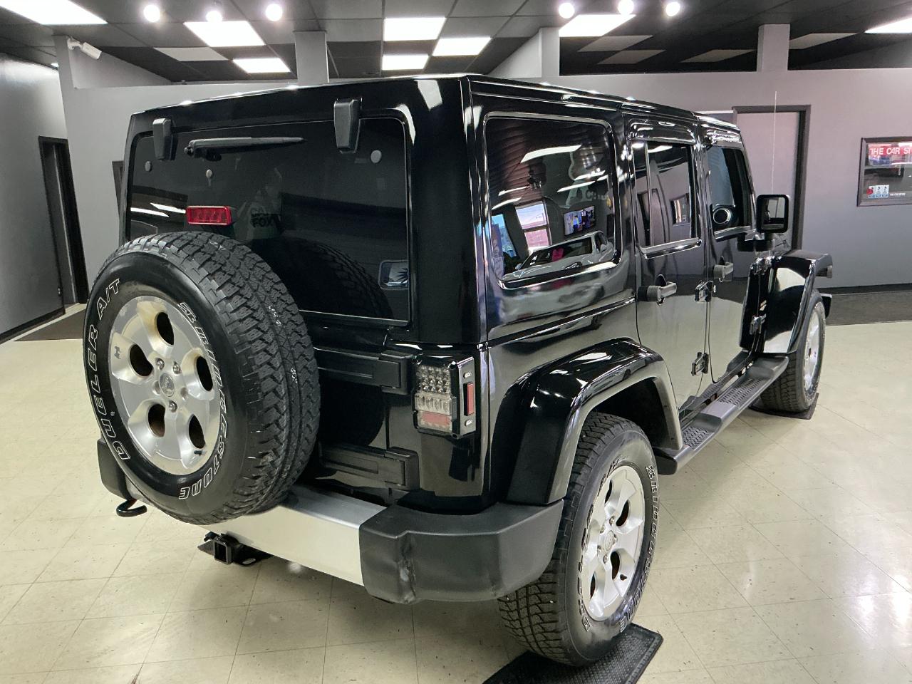 Jeep Wrangler Unlimited 4WD 4dr Sahara 2015
