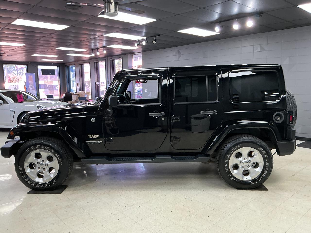 Jeep Wrangler Unlimited 4WD 4dr Sahara 2015
