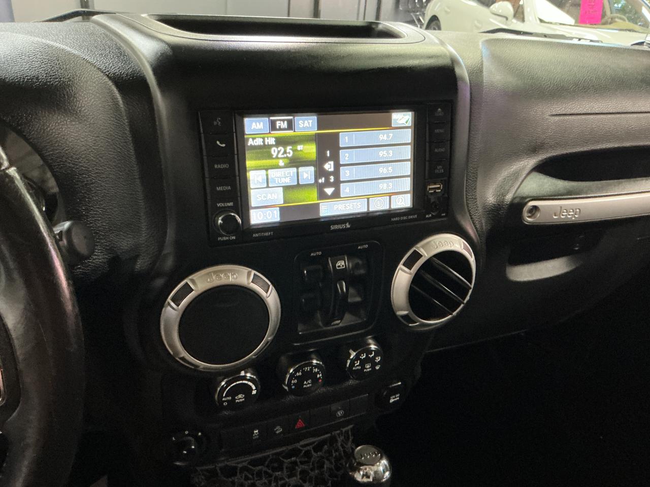 Jeep Wrangler Unlimited 4WD 4dr Sahara 2015
