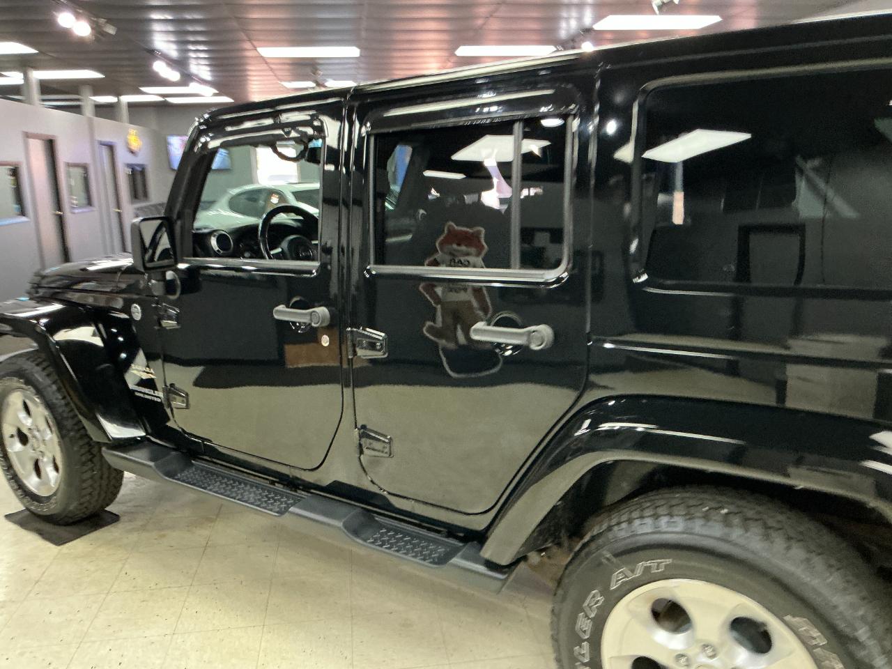 Jeep Wrangler Unlimited 4WD 4dr Sahara 2015