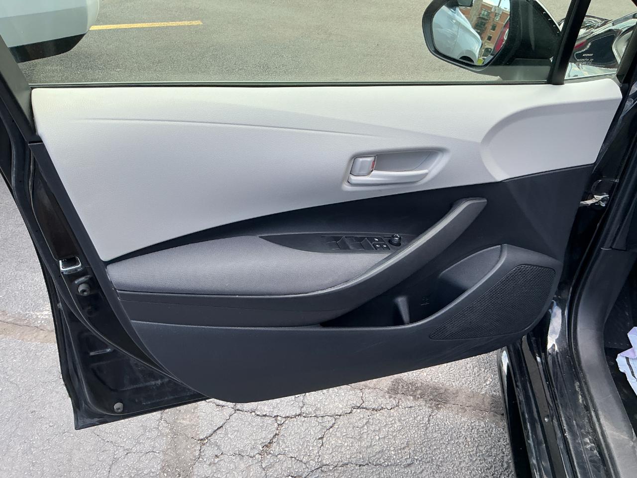 Toyota Corolla LE CVT (Natl) 2024