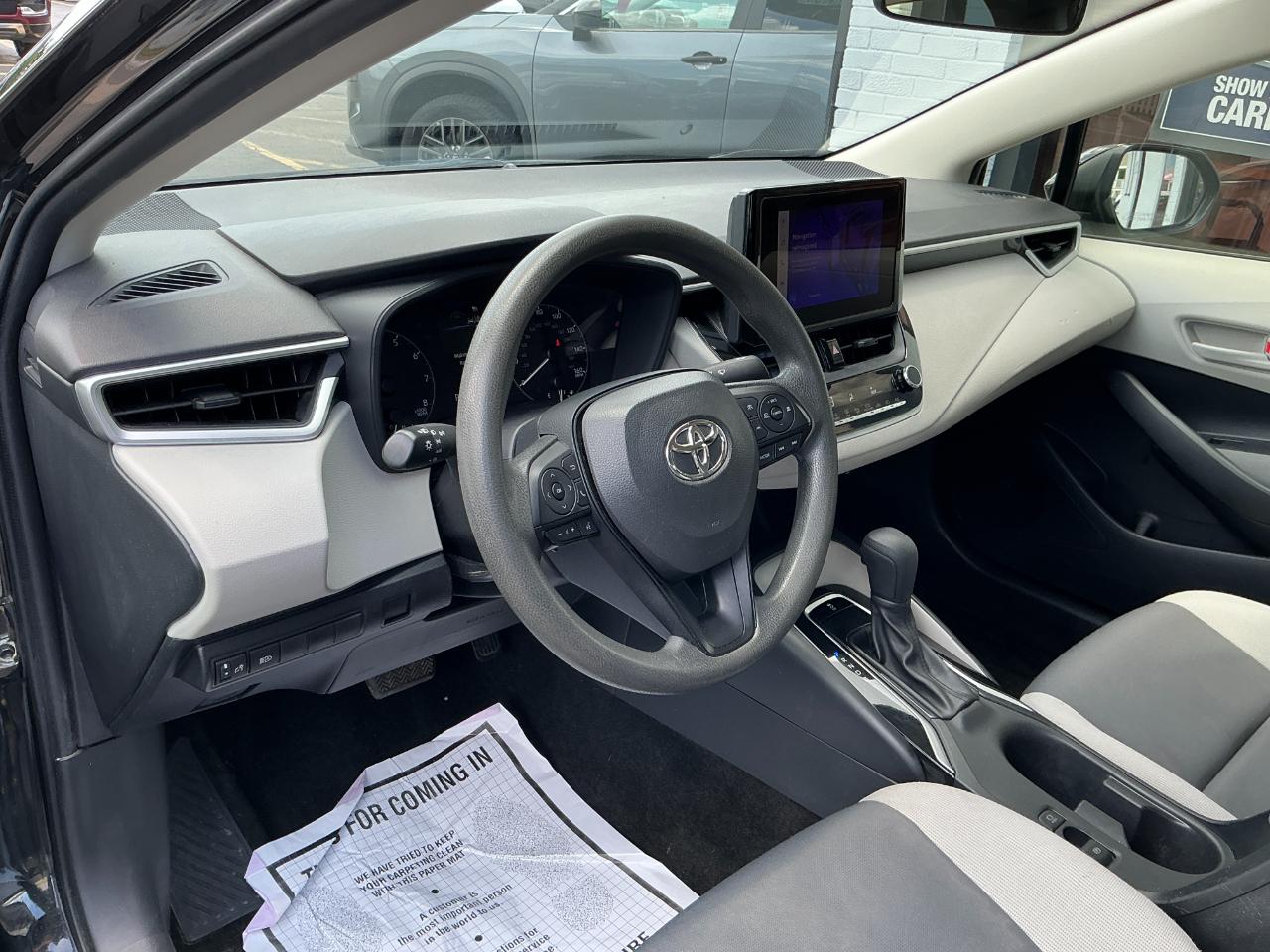 Toyota Corolla LE CVT (Natl) 2024