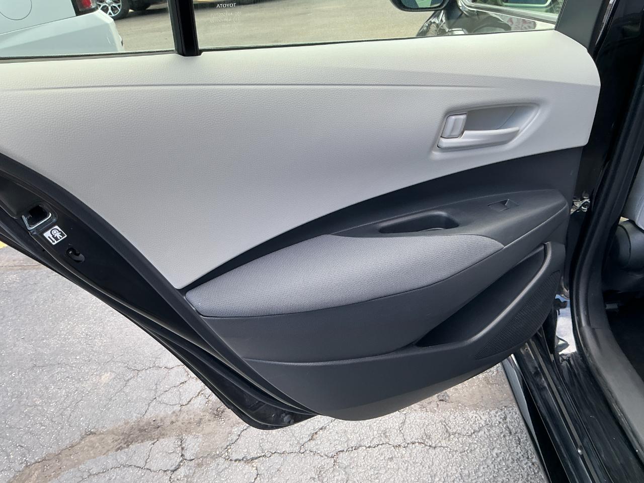 Toyota Corolla LE CVT (Natl) 2024