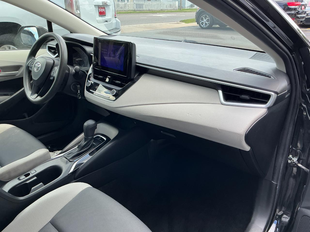 Toyota Corolla LE CVT (Natl) 2024