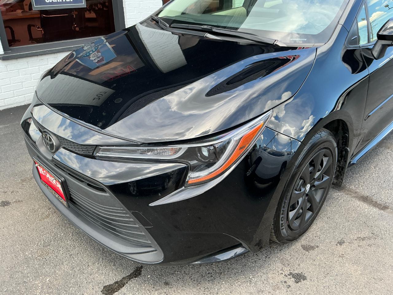 Toyota Corolla LE CVT (Natl) 2024