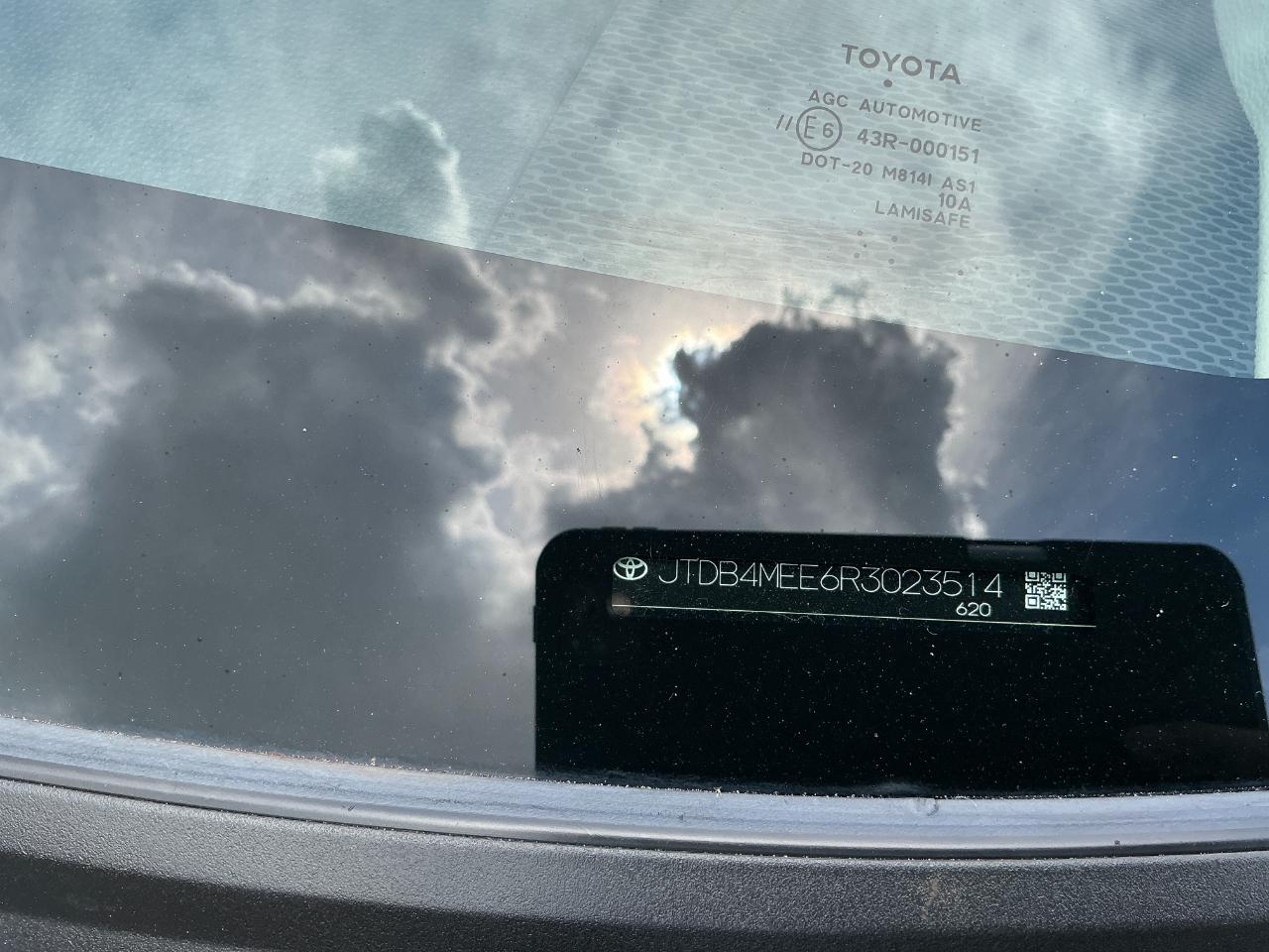 Toyota Corolla LE CVT (Natl) 2024