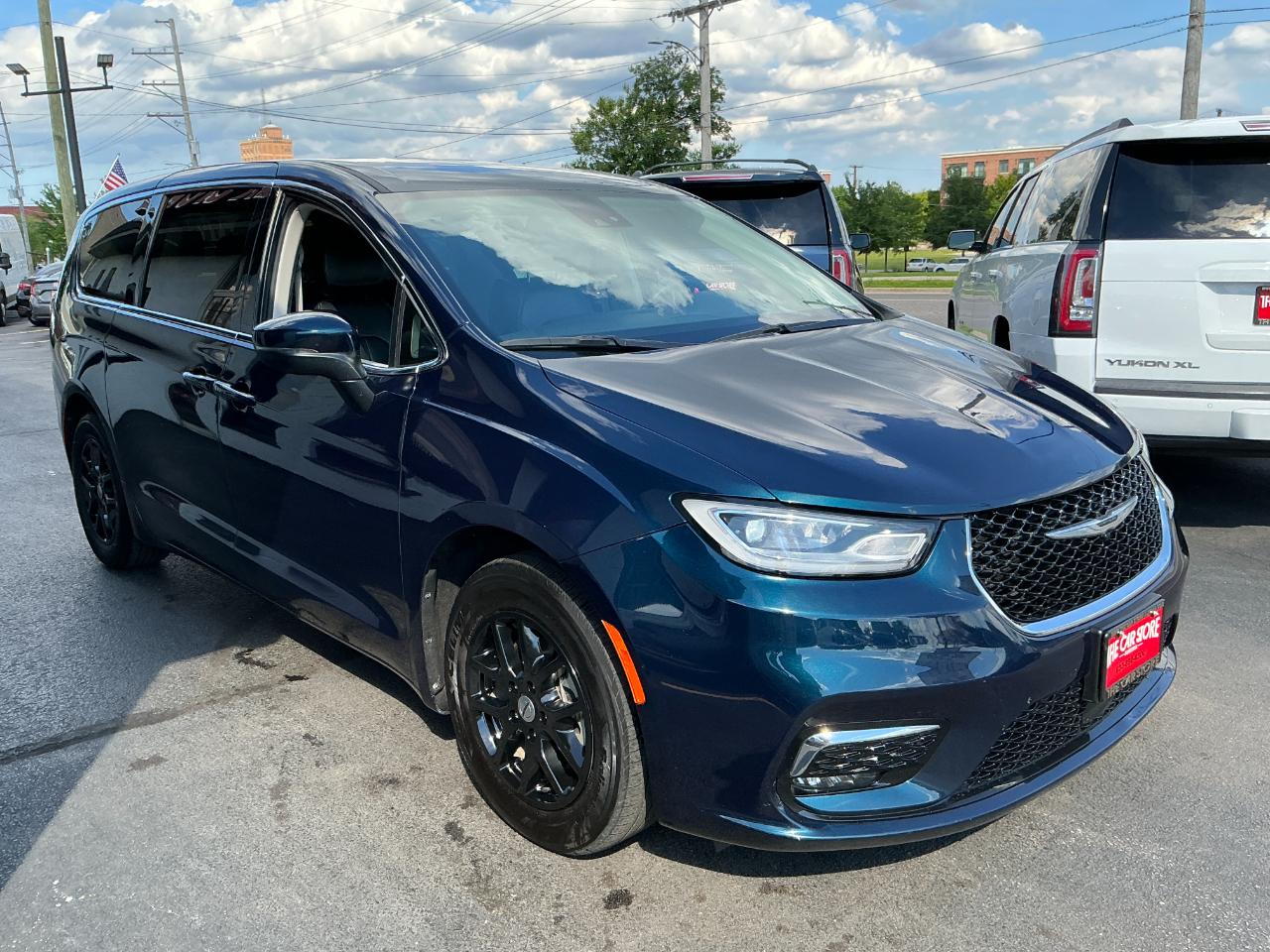 Chrysler Pacifica Touring L FWD 2023