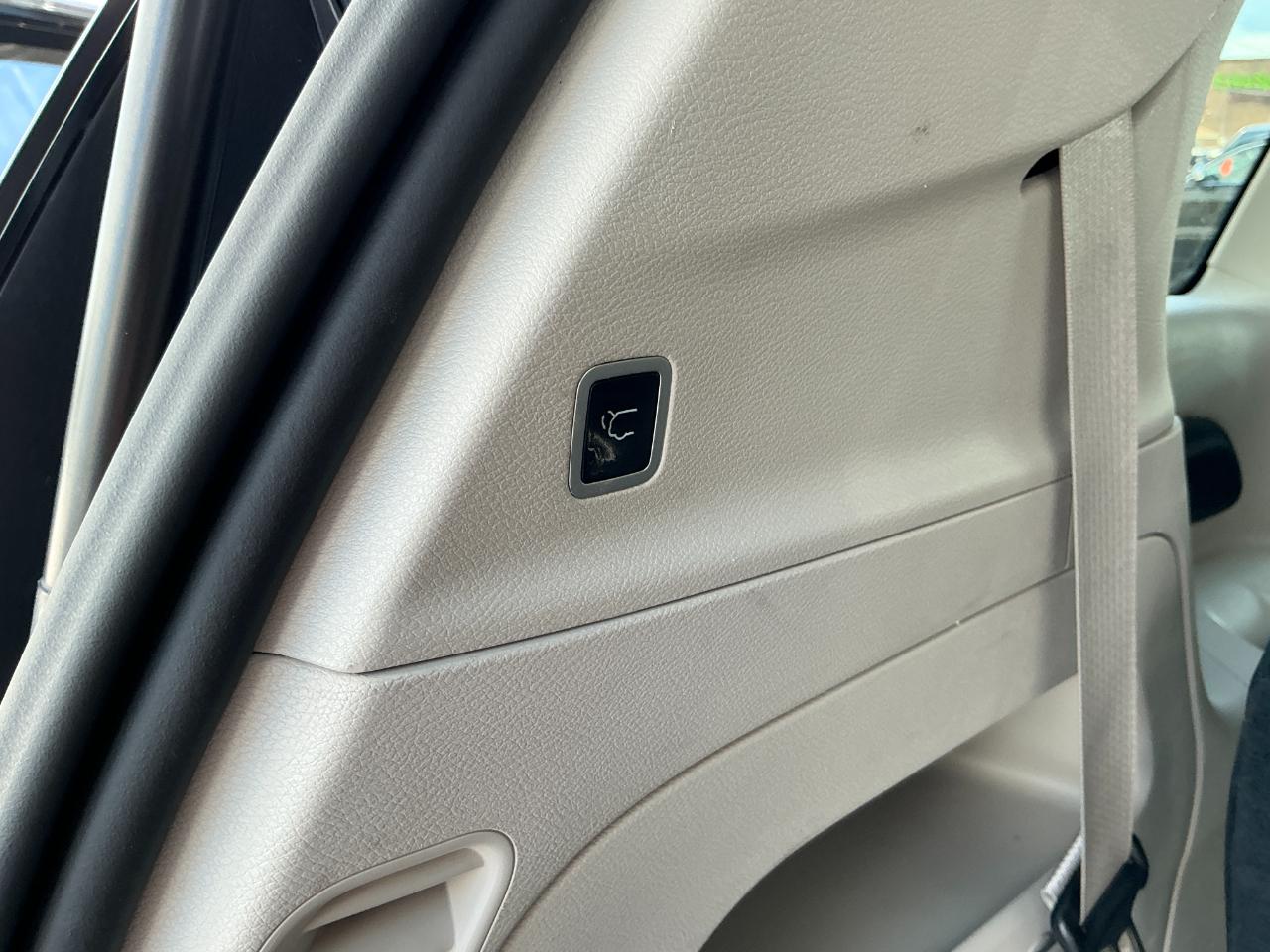 Chrysler Pacifica Touring L FWD 2023