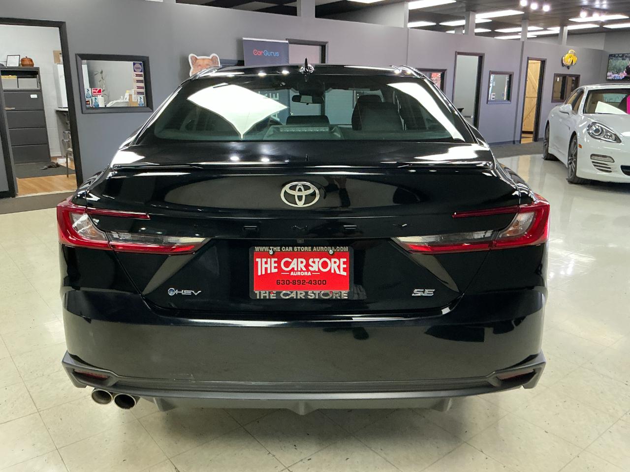 Toyota Camry SE (Natl) 2025