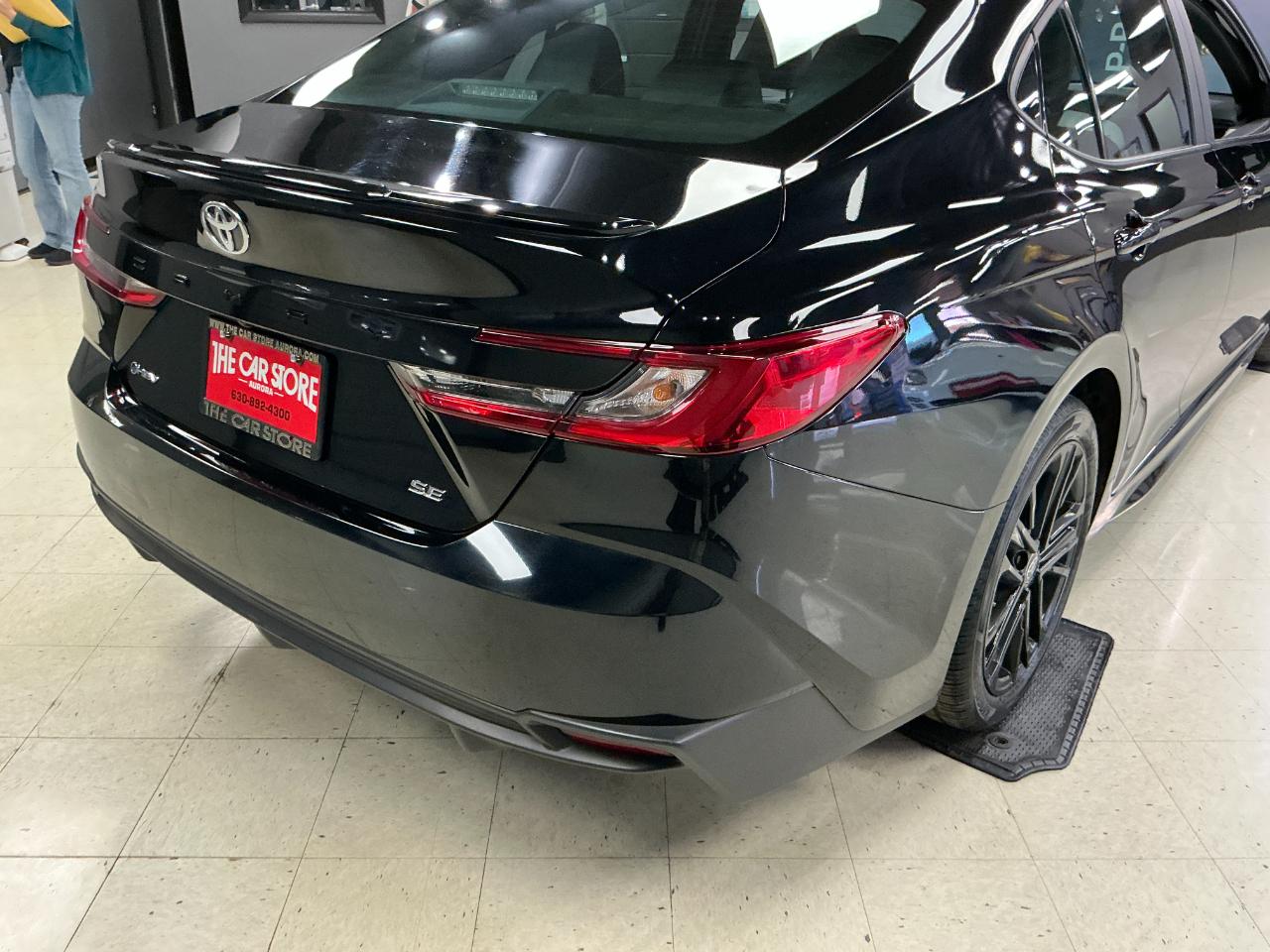 Toyota Camry SE (Natl) 2025