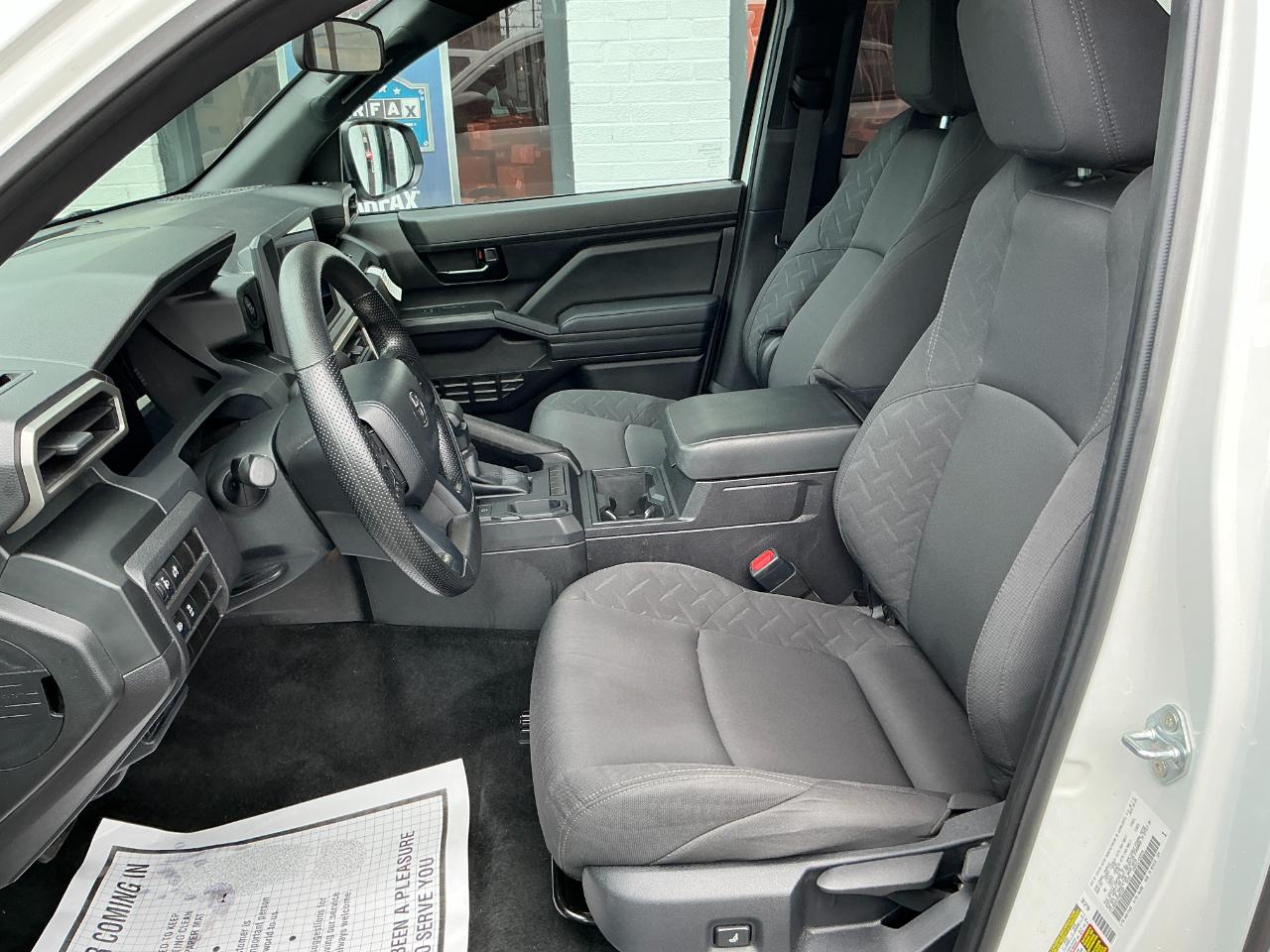 Toyota Tacoma 2WD SR XtraCab 6' Bed AT (Natl) 2024