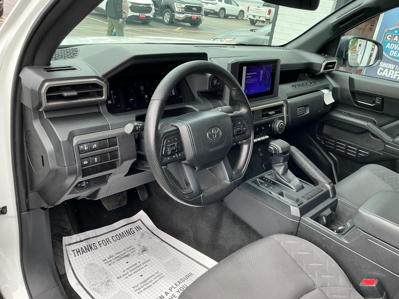 Toyota Tacoma 2WD SR XtraCab 6' Bed AT (Natl) 2024