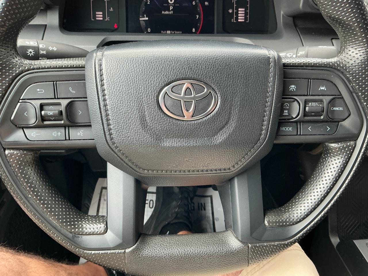 Toyota Tacoma 2WD SR XtraCab 6' Bed AT (Natl) 2024