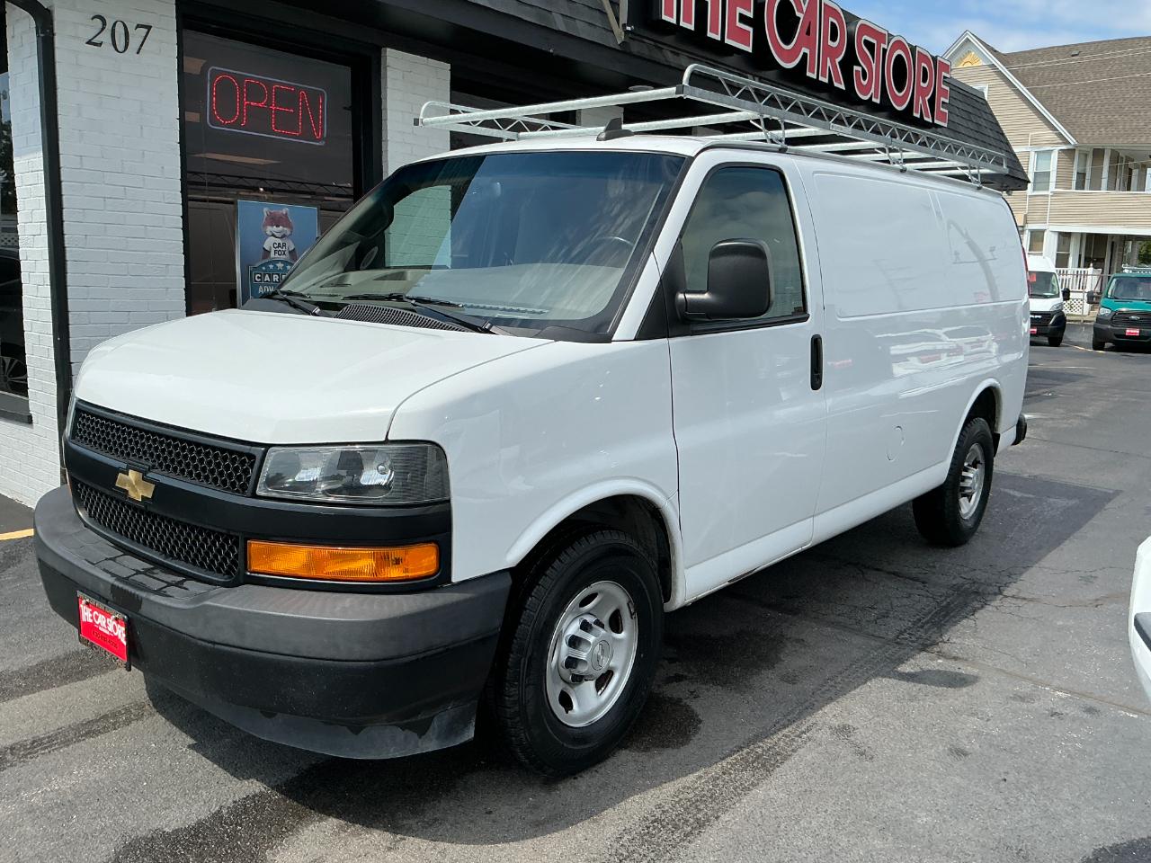 Chevrolet Express Cargo Van RWD 3500 135" 2019