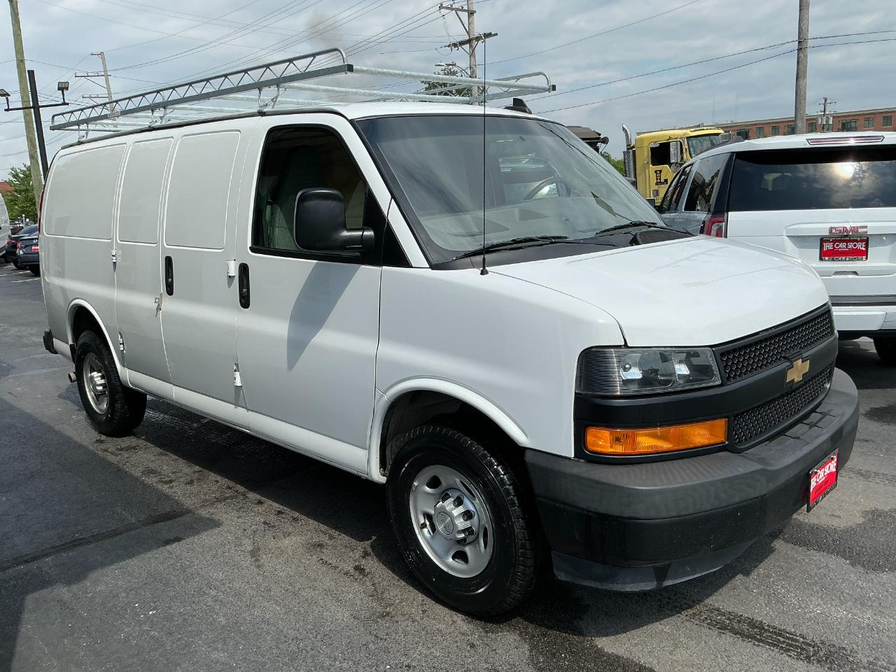 Chevrolet Express Cargo Van RWD 3500 135" 2019