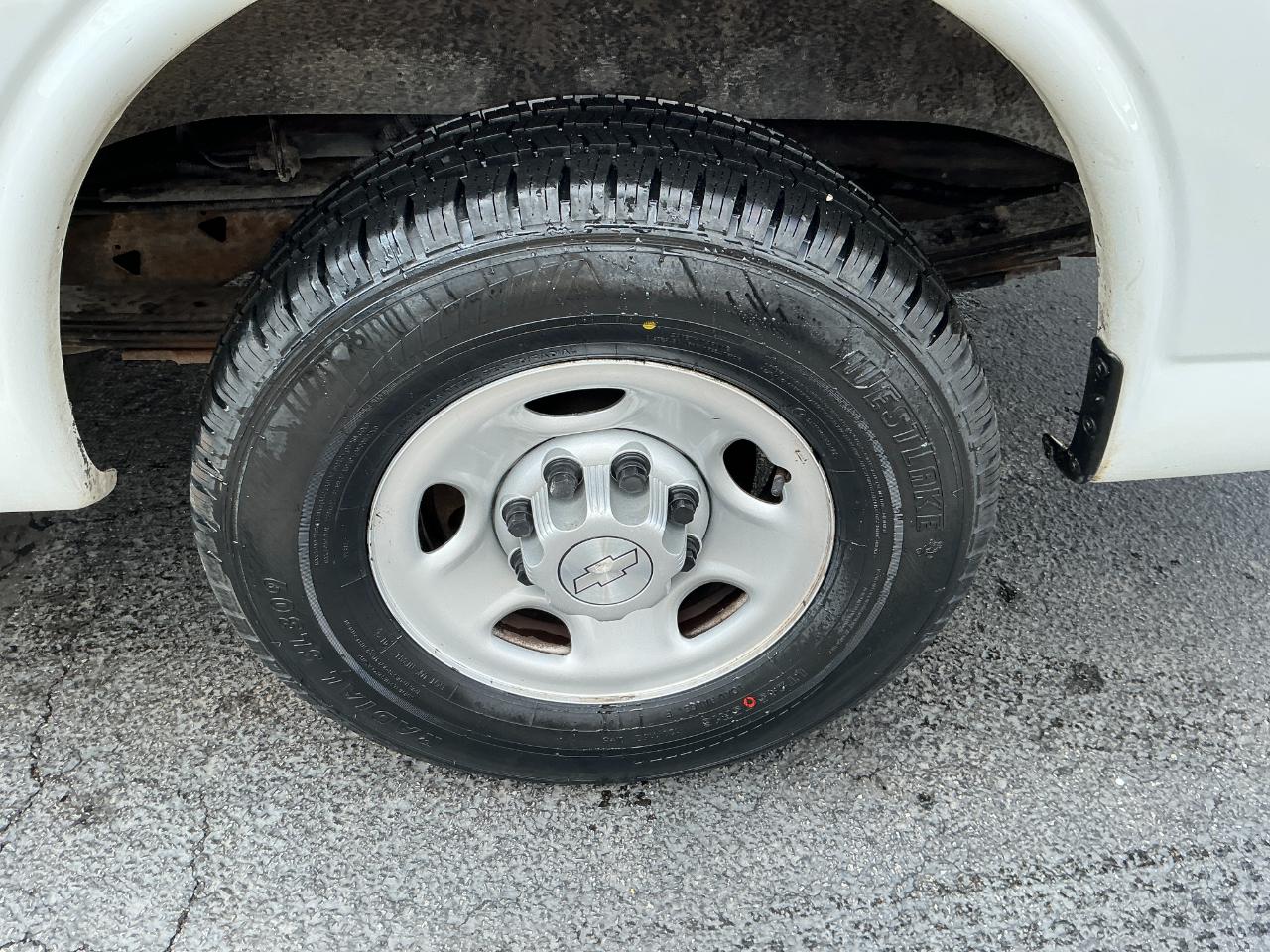 Chevrolet Express Cargo Van RWD 3500 135" 2019