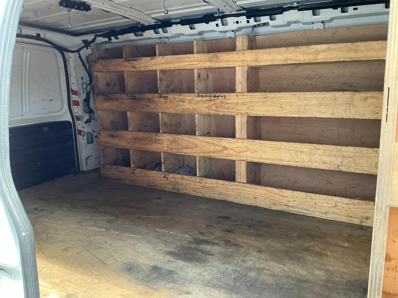 Chevrolet Express Cargo Van RWD 3500 135" 2019