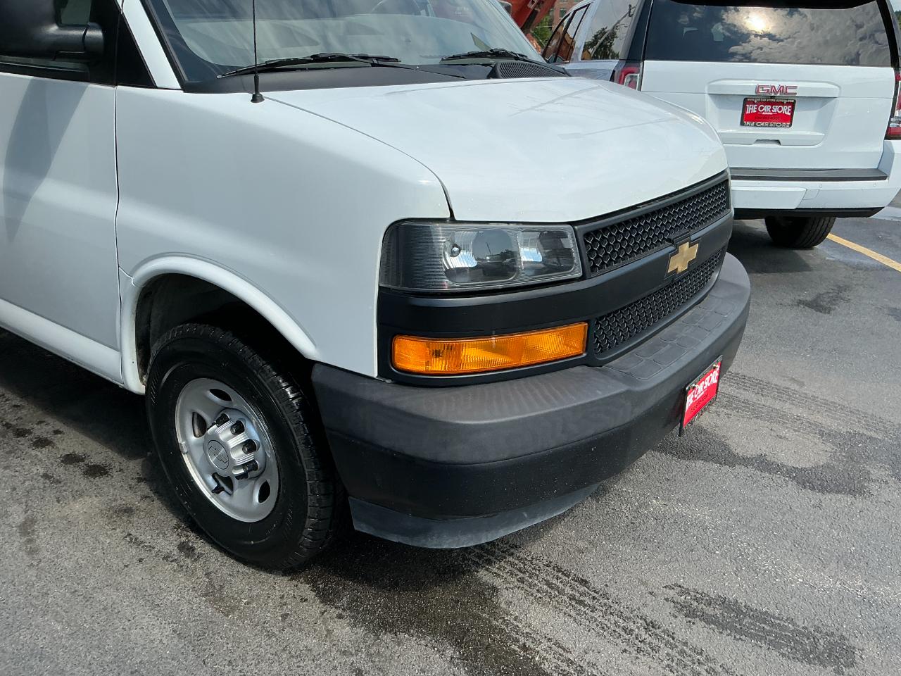 Chevrolet Express Cargo Van RWD 3500 135" 2019