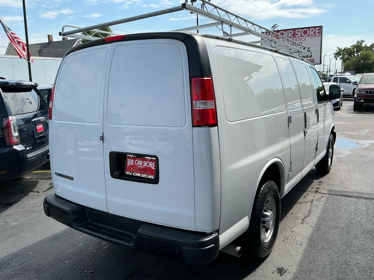Chevrolet Express Cargo Van RWD 3500 135" 2019