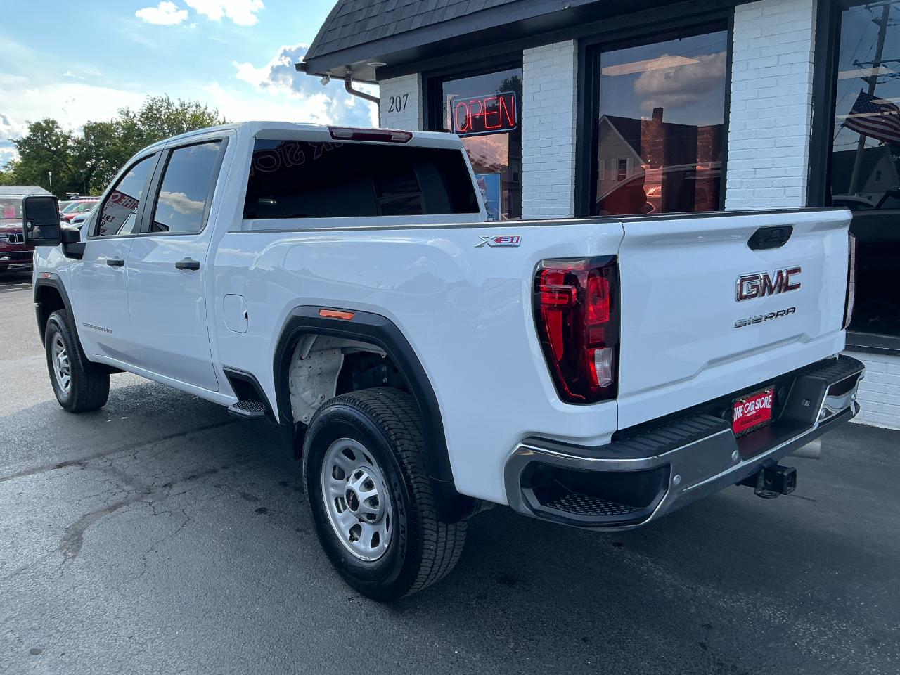 GMC Sierra 2500HD 4WD Crew Cab 159" Pro 2024